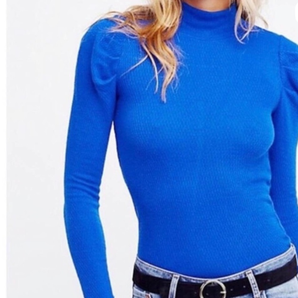 Free People ‘Tattooed Heart Puff Sleeve Moc Neck Top’ in Blue Size Medium
